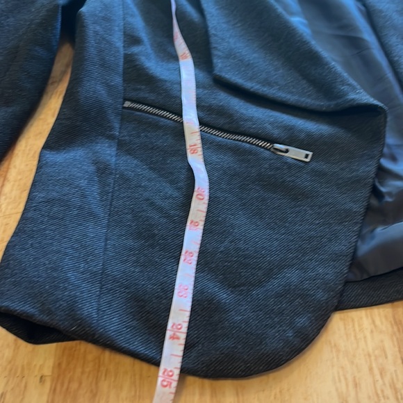 Reitmans Women’s Drape Front Blazer - Picture 9 of 9